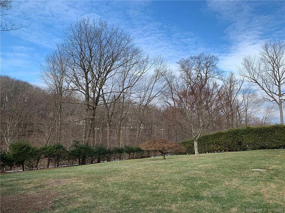 2nd image of 5 Johnson Dr