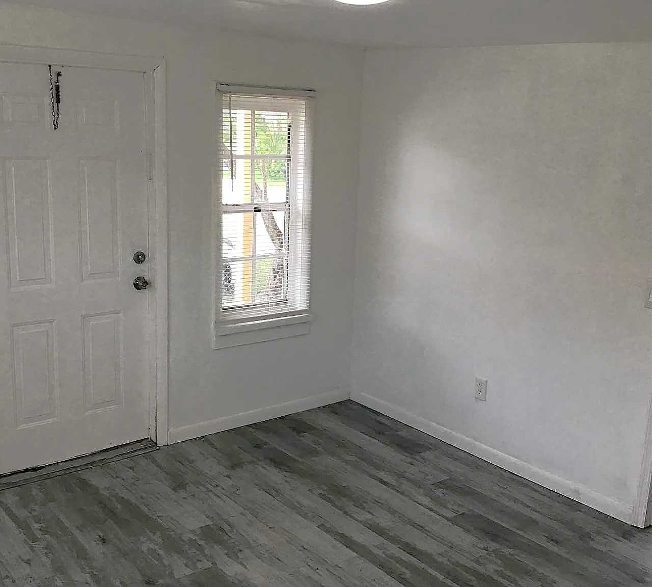 2257 NW 82nd St - RL&E - 1 — Photo 2