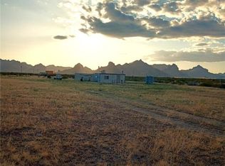 3353 S Topaz Rd, Golden Valley, AZ 86413