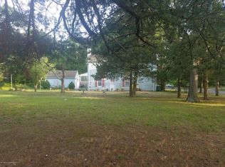 660 W County Line Rd, Lakewood, NJ 08701