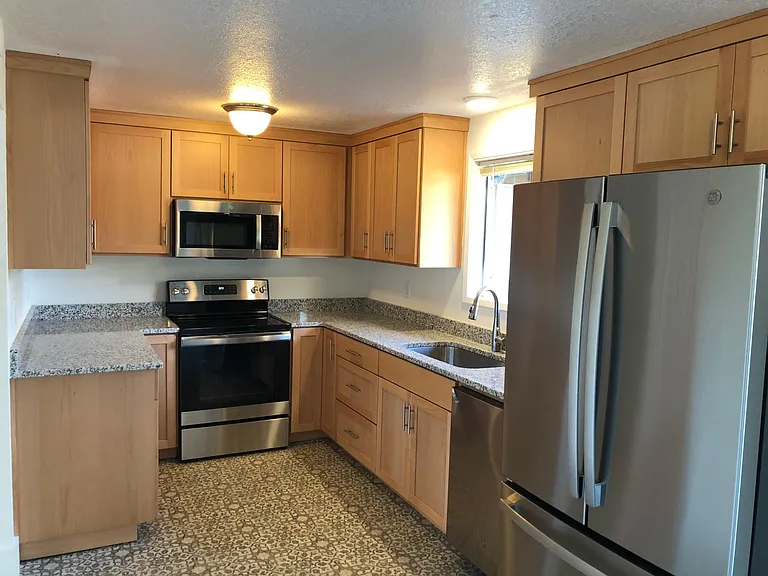 692 Dalke St E — Photo 2