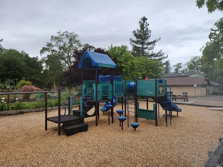 3004 Lago Vista Way — Photo 20