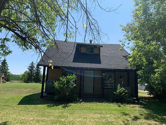 3rd image of 5411 Township Road 573