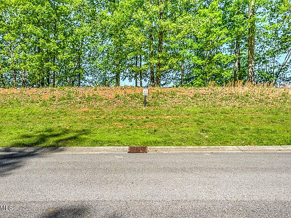 4th image of 243 Black Cove Ln