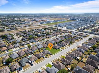 6226 Queen Bess Dr, Corpus Christi, TX 78414