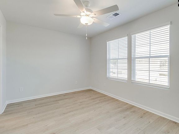5th image of 4030 Monetta Dr