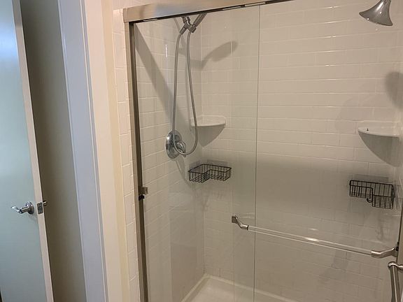 2nd image of 4530 Jefferson St APT 4A