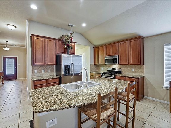 4th image of 1918 Palmetto Park Ct