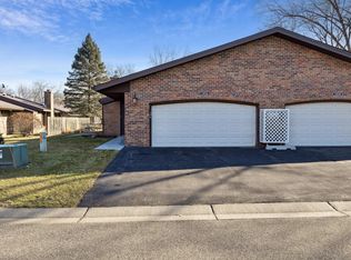 1034 Xene Ln N, Plymouth, MN 55447