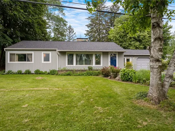 129 Butternut Dr, Syracuse, NY 13214