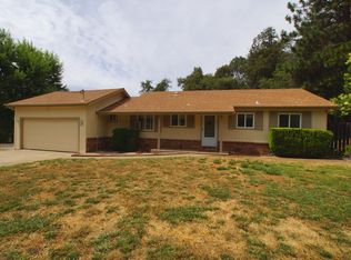 581 N Circle Dr, Diamond Springs, CA 95619