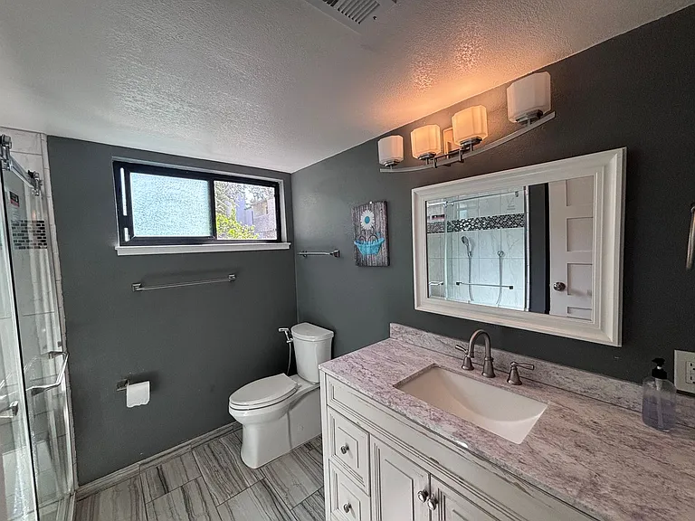 6604 Old Mill Ct — Photo 17