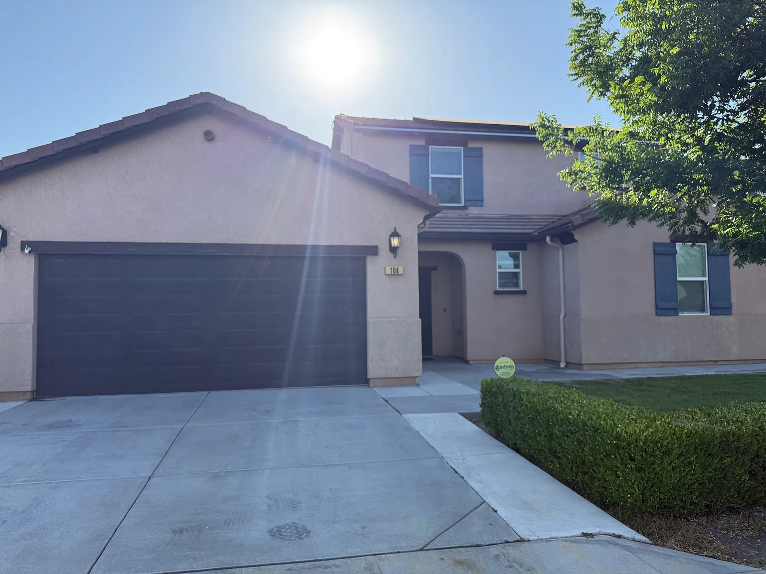 104 Corona Dr — Photo 3