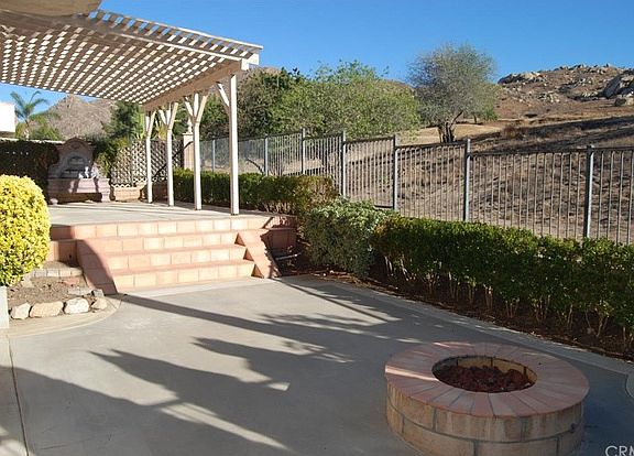 5th image of 15336 Zaharias St