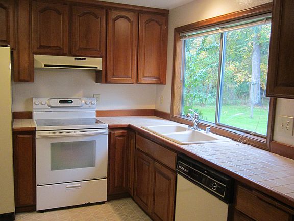 4th image of 12809 53rd Ave NE