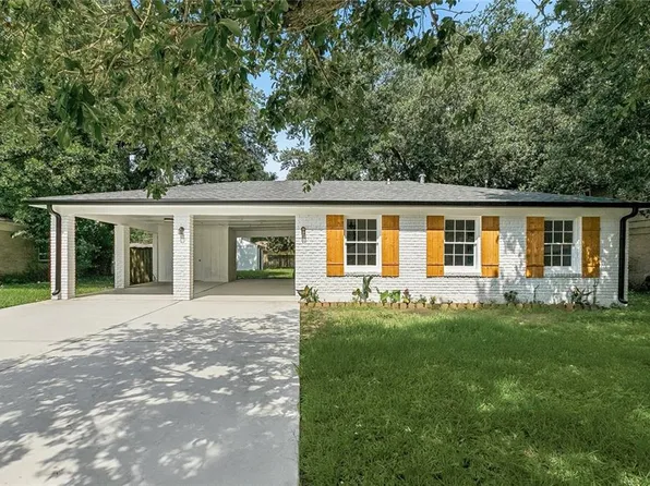 3555 Somerset Dr, New Orleans, LA 70131