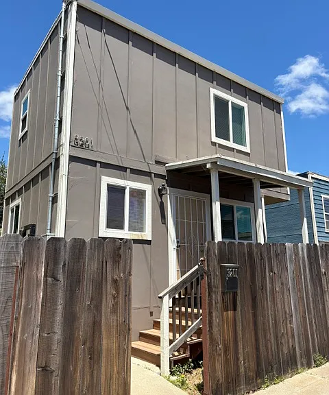 3201 Star Ave — Photo 1