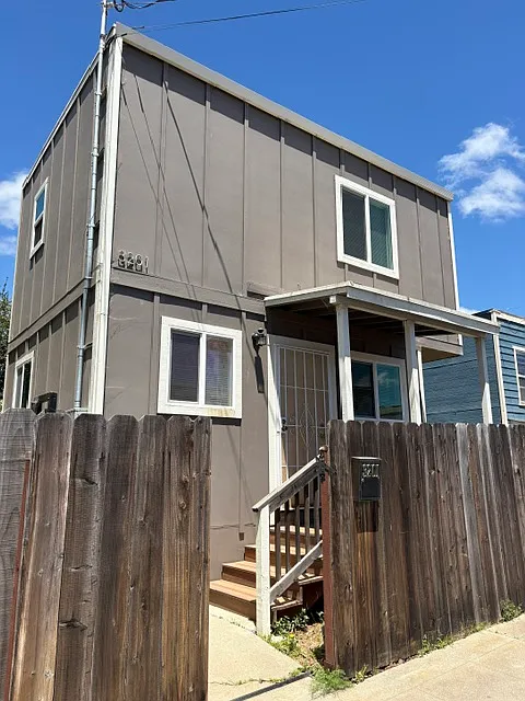 3201 Star Ave