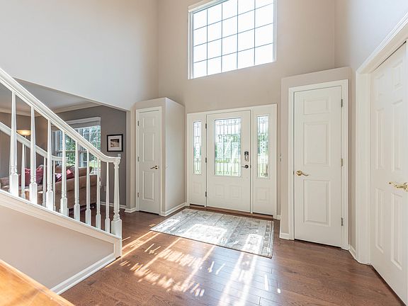 3rd image of 6240 Vineyard Ave