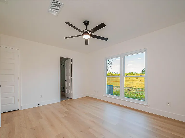 3010 Bandell Dr — Photo 26