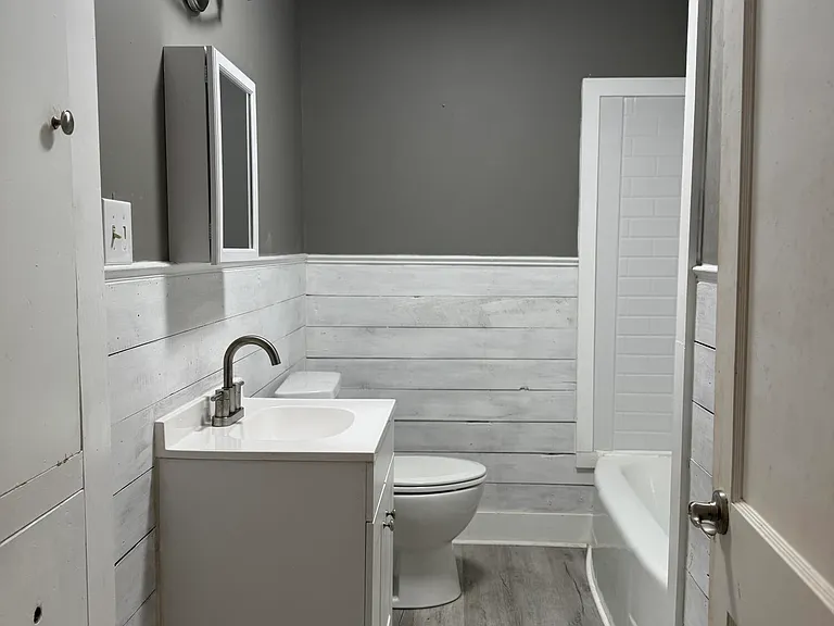 611 Everette St — Photo 14
