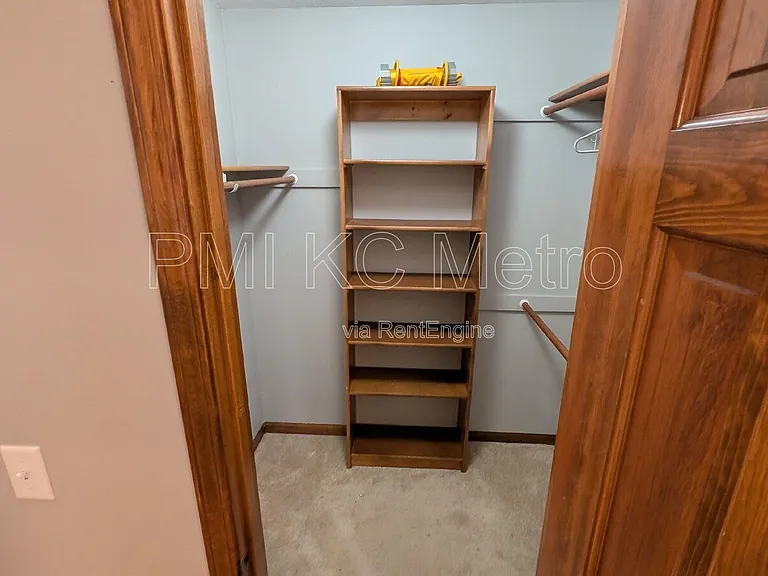 3905 SW 14th St — Photo 41