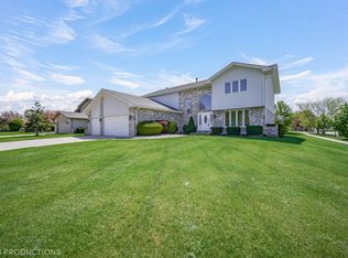 7819 Lakeside Dr, Tinley Park, IL 60487