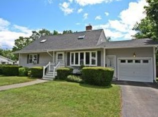 38 Clover St, Exeter, NH 03833