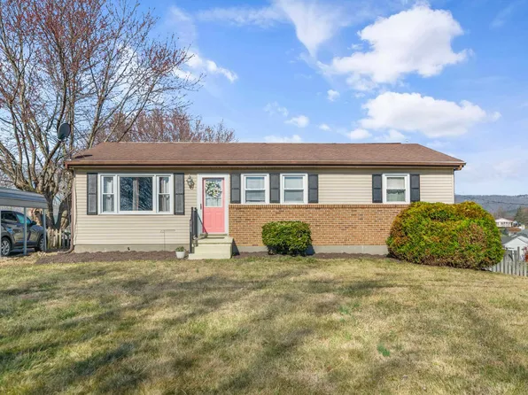 5709 Alum Spring Rd, Pulaski, VA 24301