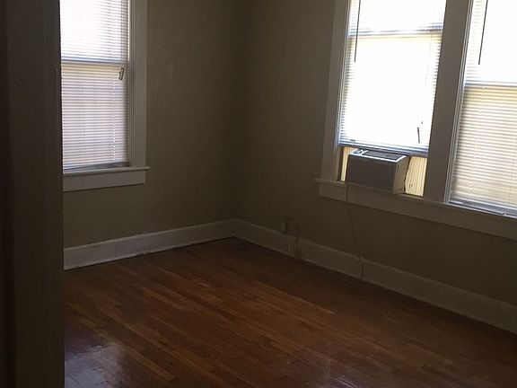 4th image of 144 N Belvedere Blvd APT 1