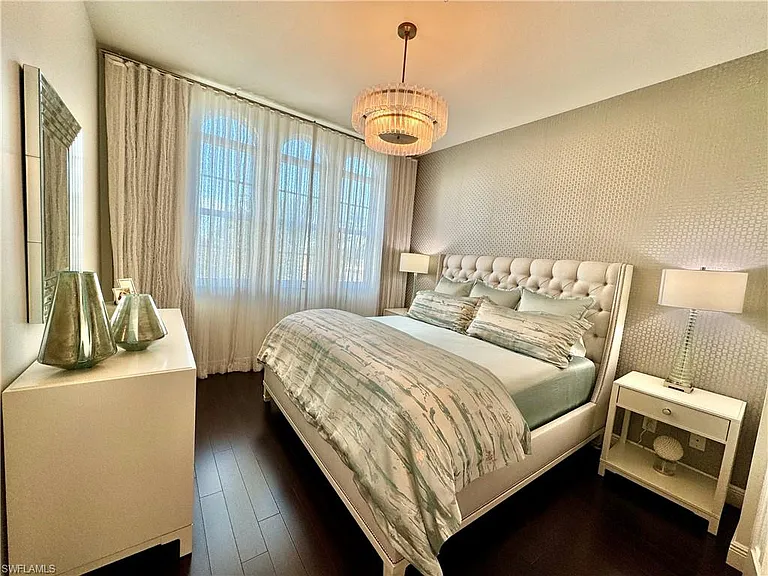 365 5th Ave S #303 — Photo 34