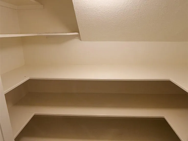 22719 Sierra Lake Ct — Photo 16