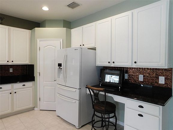 5th image of 19337 Seacove Dr