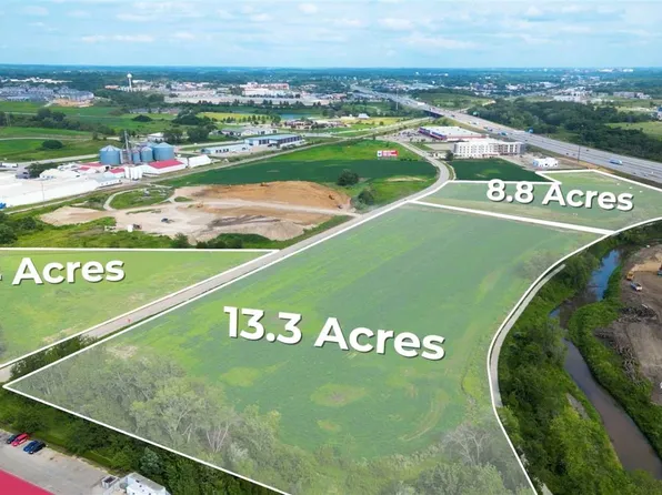 Westcor Dr, Coralville, IA 52241