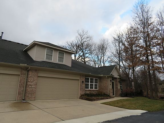 2nd image of 6942 Park Square Dr APT D