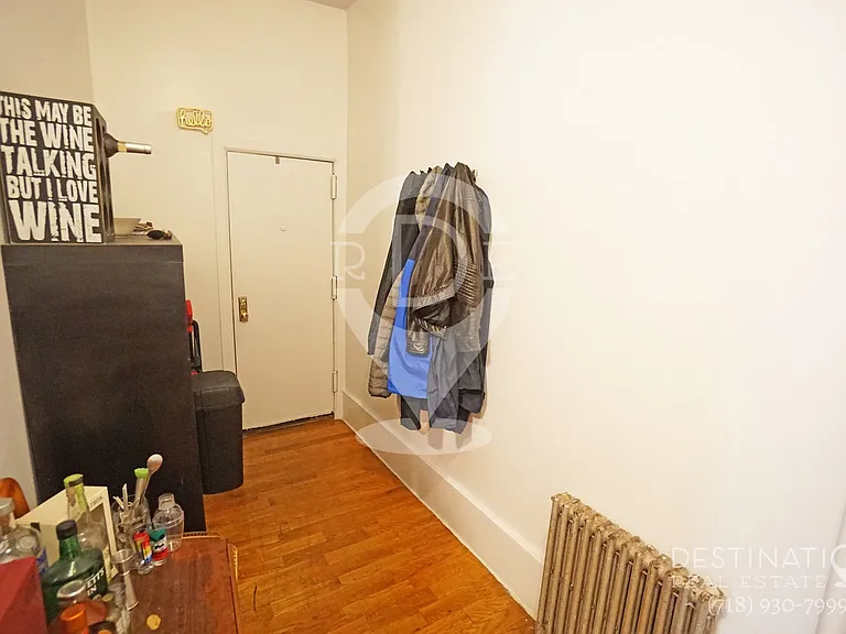 207 21st St #1R — Photo 10
