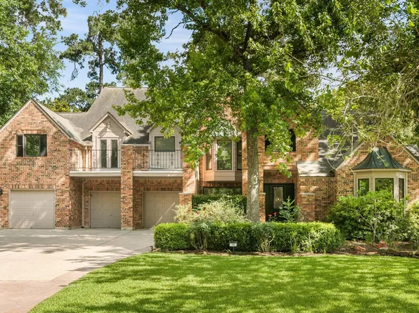 18 Golden Sunset Cir, Spring, TX 77381