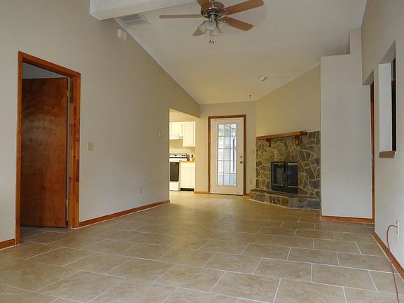 5th image of 7799 Hunters Lake Cir S