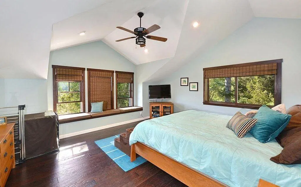 6941 Ellen Ln — Photo 3