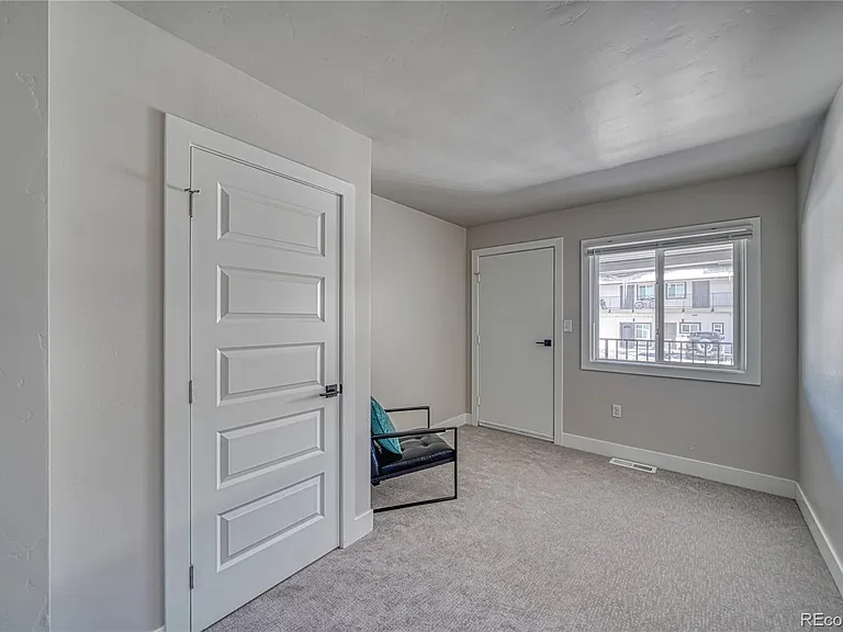 921 Mount Massive Dr #18 — Photo 11