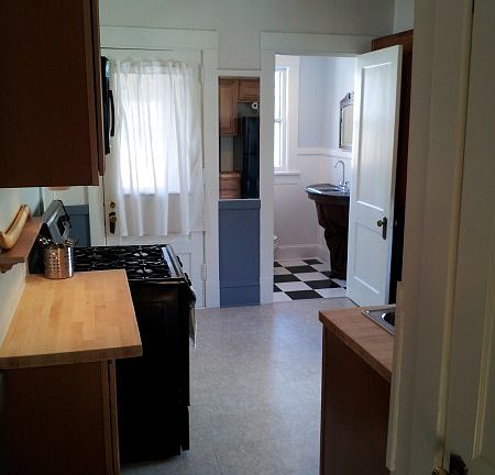 5th image of 305 Gramercy Ave N
