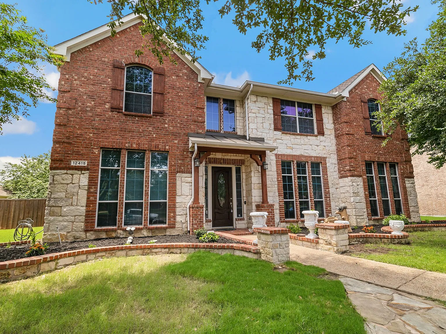 4 bed, 3.5 bath, 4359 sqft, $4,995 — Photo 3