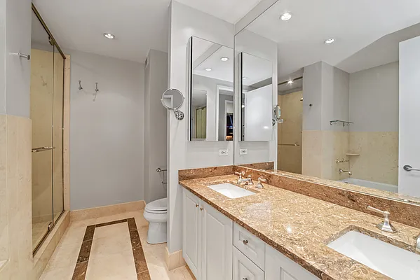 Sold by Corcoran | media 14