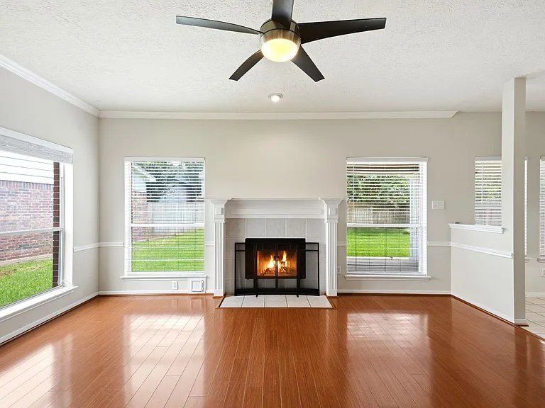 3126 Waters View Dr — Photo 18