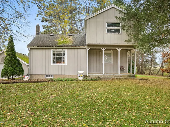 15955 Cedar Springs Ave NE, Cedar Springs, MI 49319