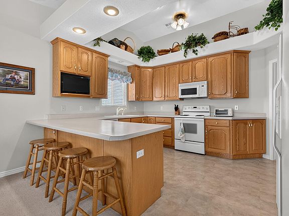 4th image of 1732 W 540 N Unit 28