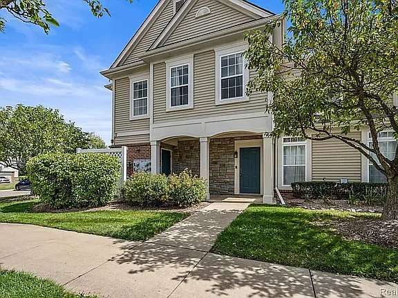17200 Addington Dr — Photo 18