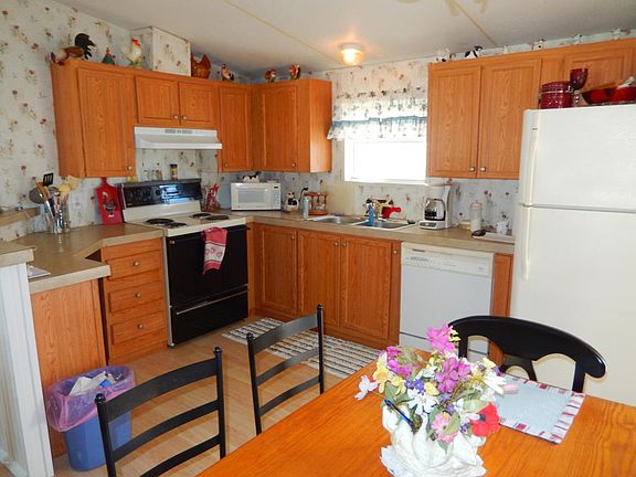 5th image of 1011 Buttonwood St