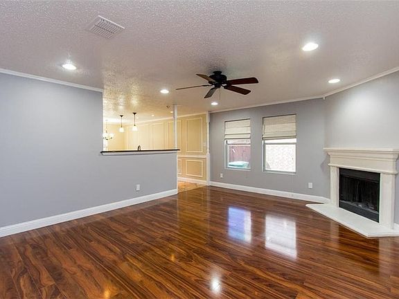 5th image of 6809 Meadow Way Ln
