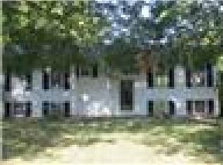 700 Marion Ln, Lexington, MO 64067